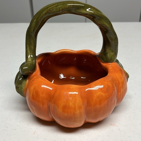 Pumpkin Candy Dish - Picture 6 of 15